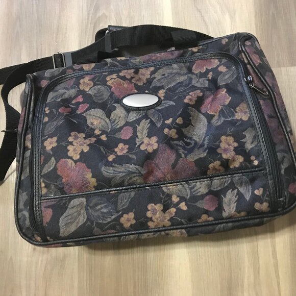 Two Piece Luggage Set For Weekend Overnight Travel - Picture 7 of 14